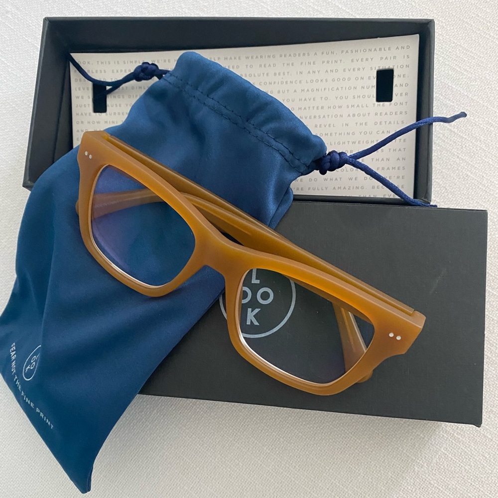 BRAND NEW LOOK COSMO READER GLASSES +2.5
